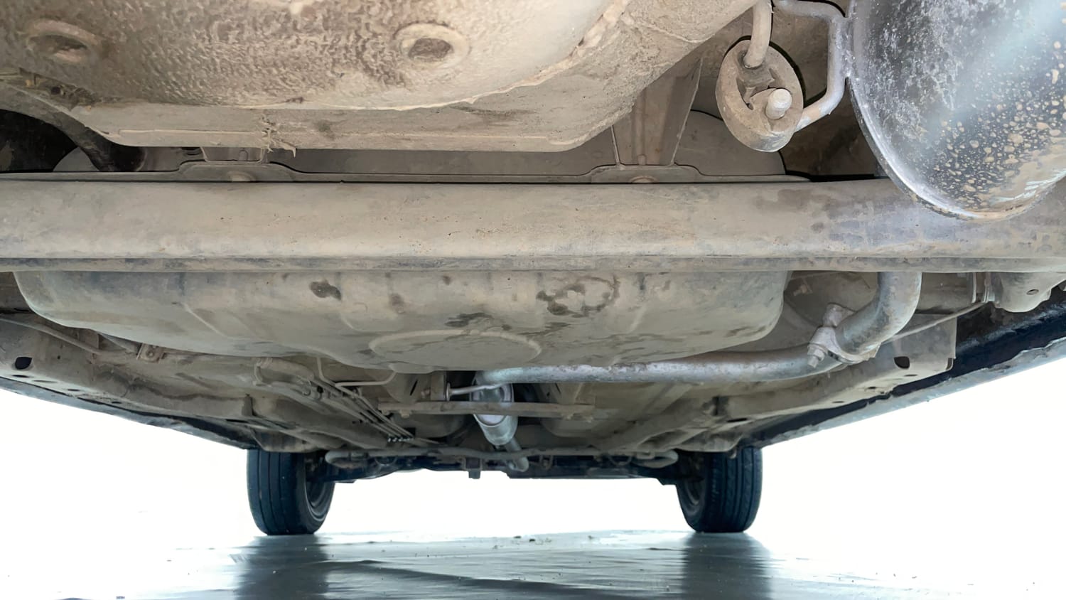 Used 2017 Tata Tiago Revotron XT Petrol Manual extra REAR UNDERBODY VIEW (TAKEN FROM REAR)