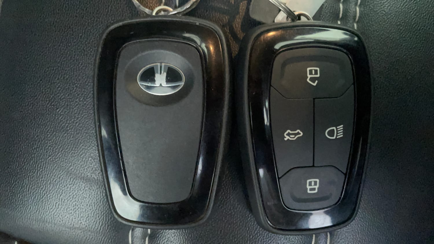 Used 2023 Tata Punch Accomplished AMT Petrol Automatic extra CAR KEY VIEW