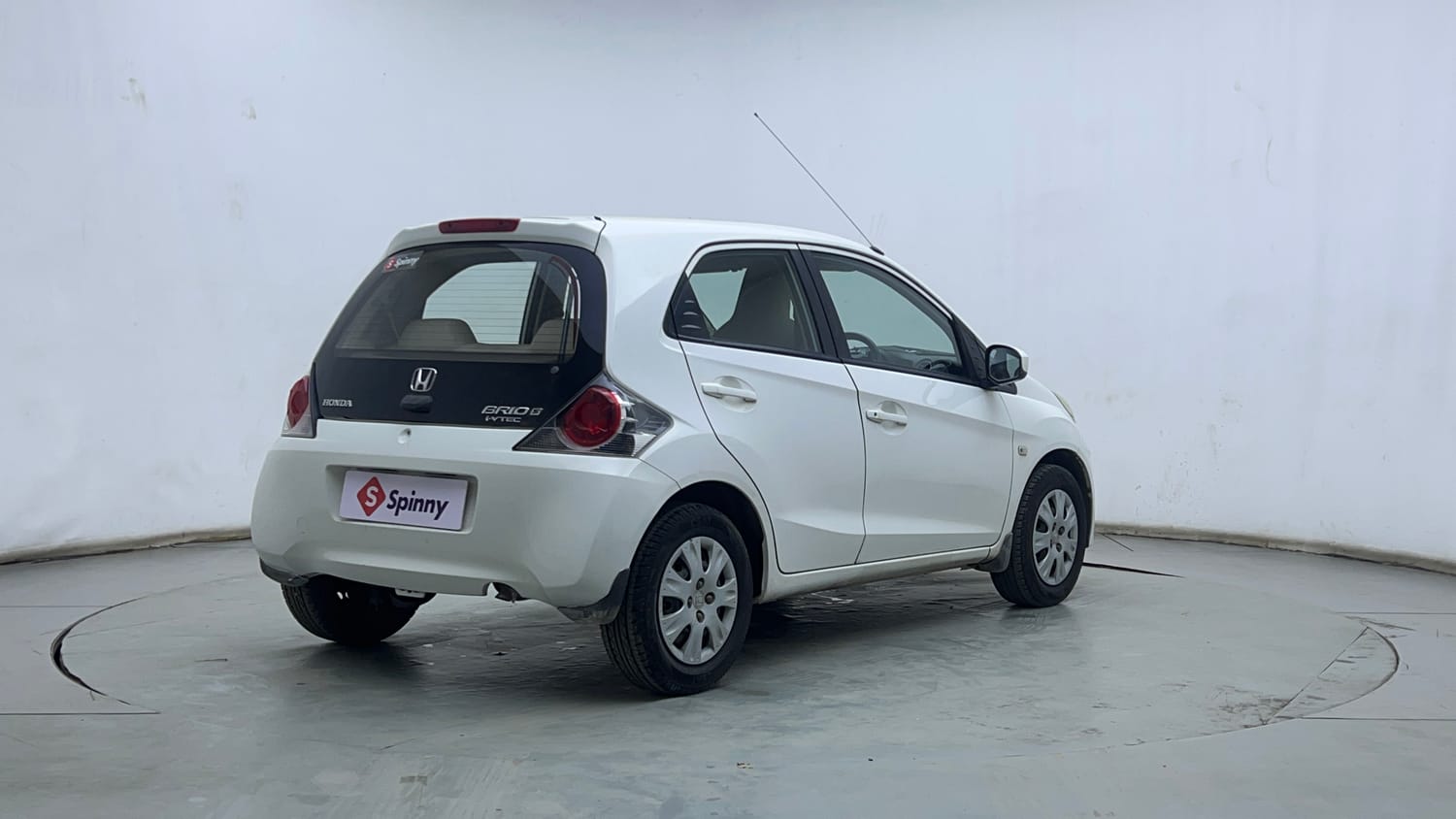 Used 2013 Honda Brio S MT Petrol Manual exterior RIGHT REAR CORNER VIEW