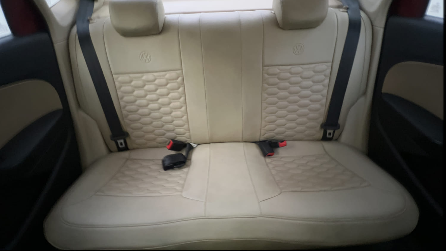 Used 2019 Volkswagen Ameo Highline Plus 1.0L (P) 16 Alloy Petrol Manual interior REAR SEAT CONDITION VIEW