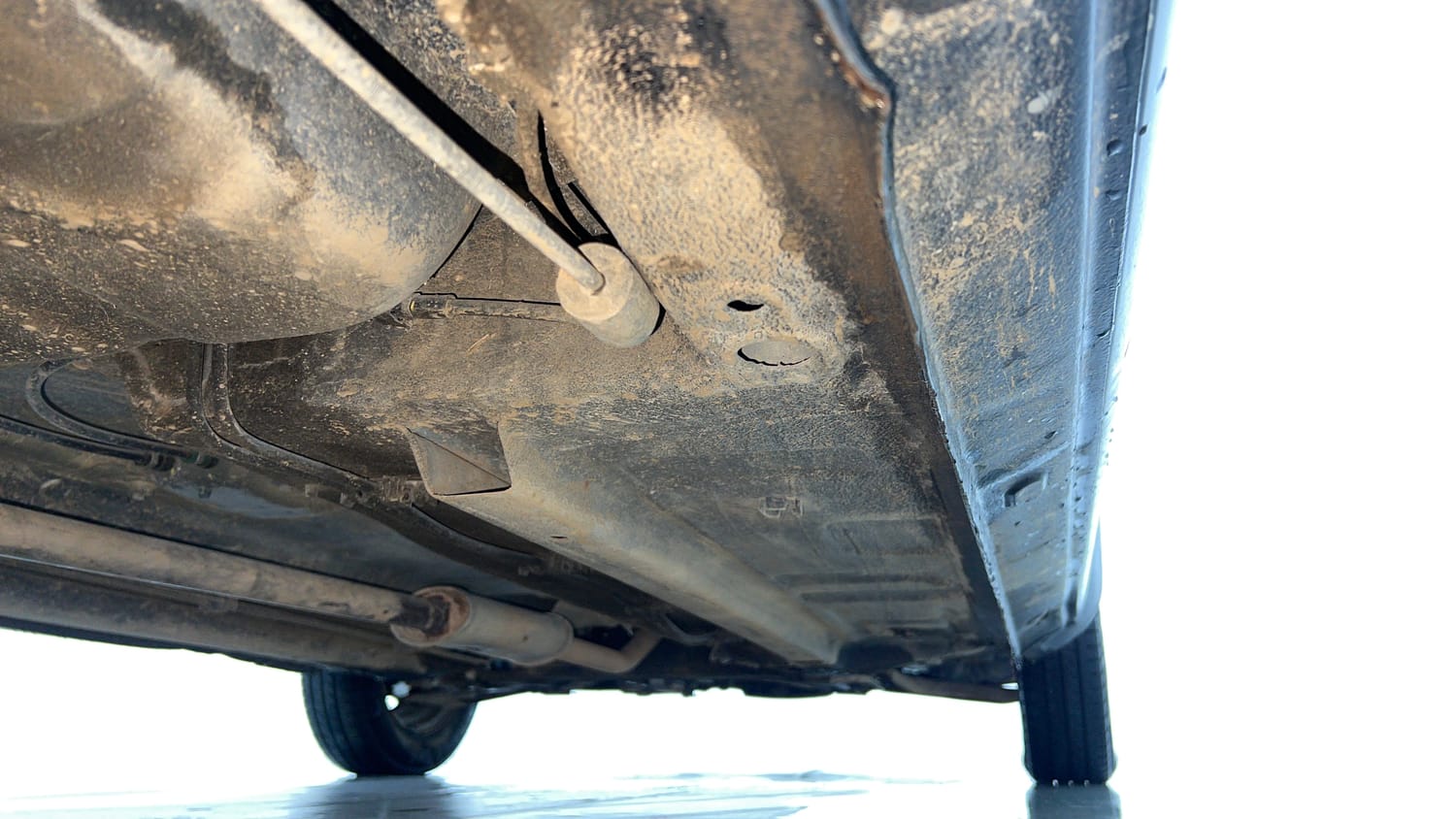 Used 2019 Renault Kwid RXT (O) 1.0 SCE Edition Petrol Manual extra REAR RIGHT UNDERBODY VIEW