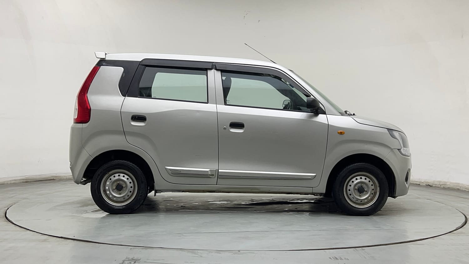 Used 2020 Maruti Suzuki Wagon R LXi 1.0 CNG Cng Manual exterior RIGHT SIDE VIEW