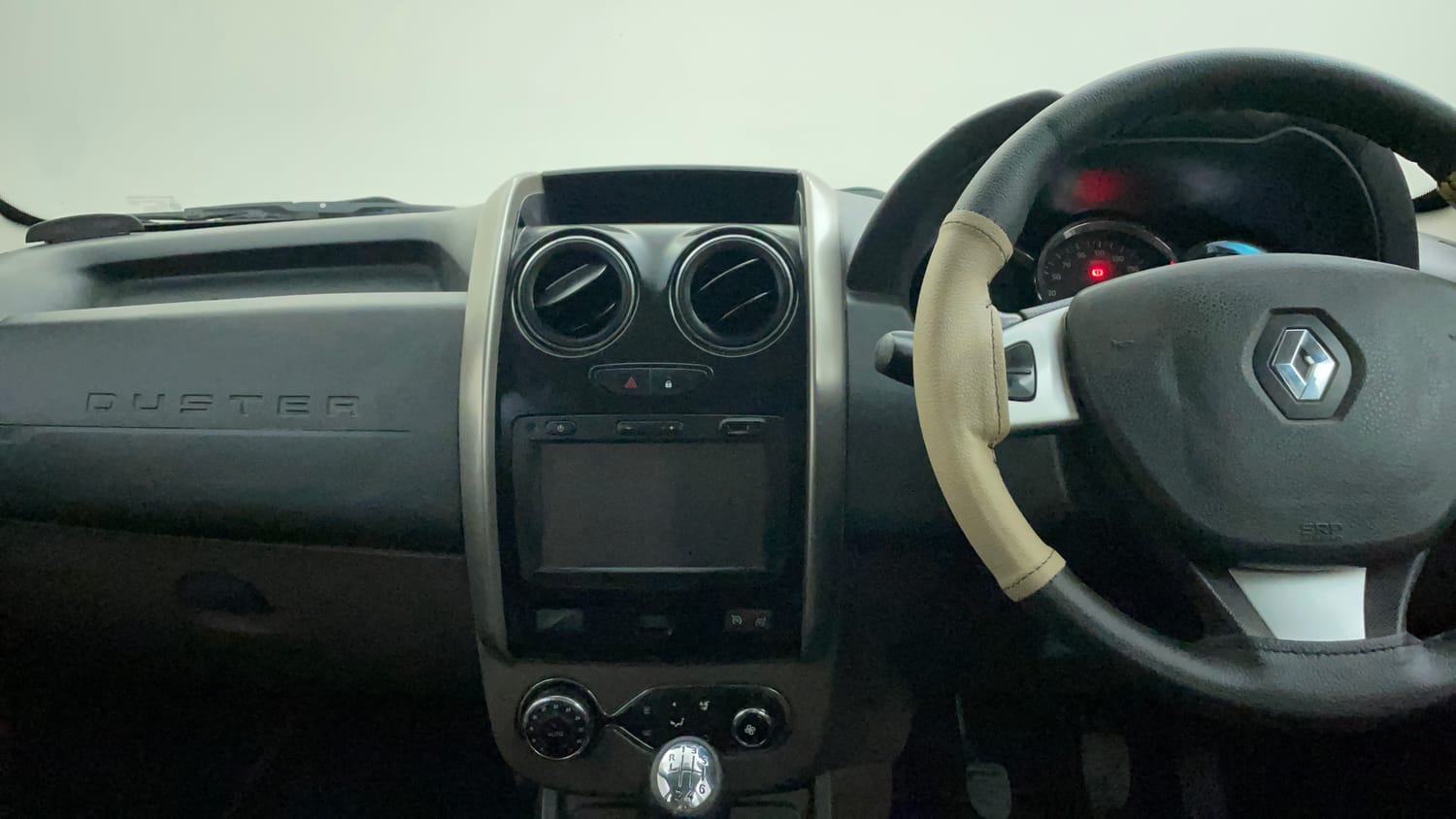 Used 2016 Renault Duster 110 PS RXZ 4X2 MT Diesel Diesel Manual interior MUSIC SYSTEM & AC CONTROL VIEW