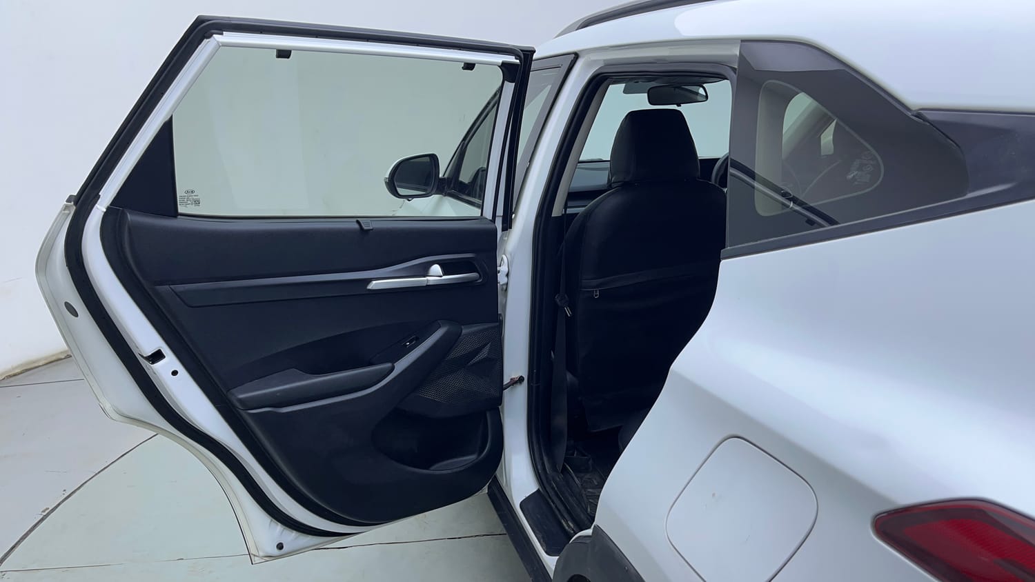 Used 2020 Kia Seltos HTK Plus 1.5 Diesel Diesel Manual interior LEFT REAR DOOR OPEN VIEW