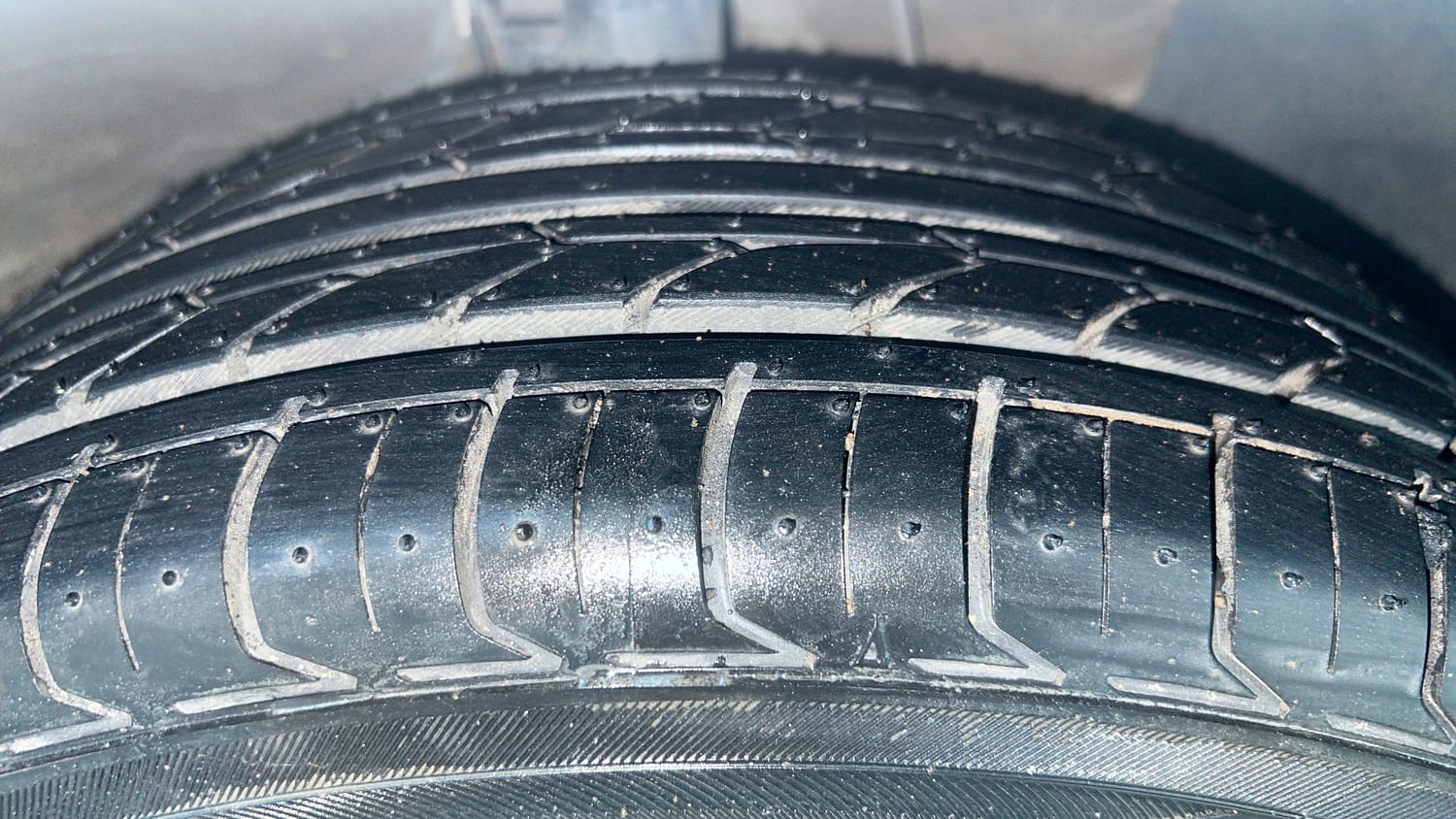 Used 2019 Hyundai Verna SX 1.6 VTVT Petrol Manual tyres RIGHT FRONT TYRE TREAD VIEW
