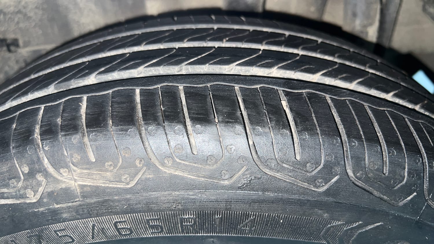 Used 2024 Tata Tiago XT Petrol Manual tyres LEFT REAR TYRE TREAD VIEW