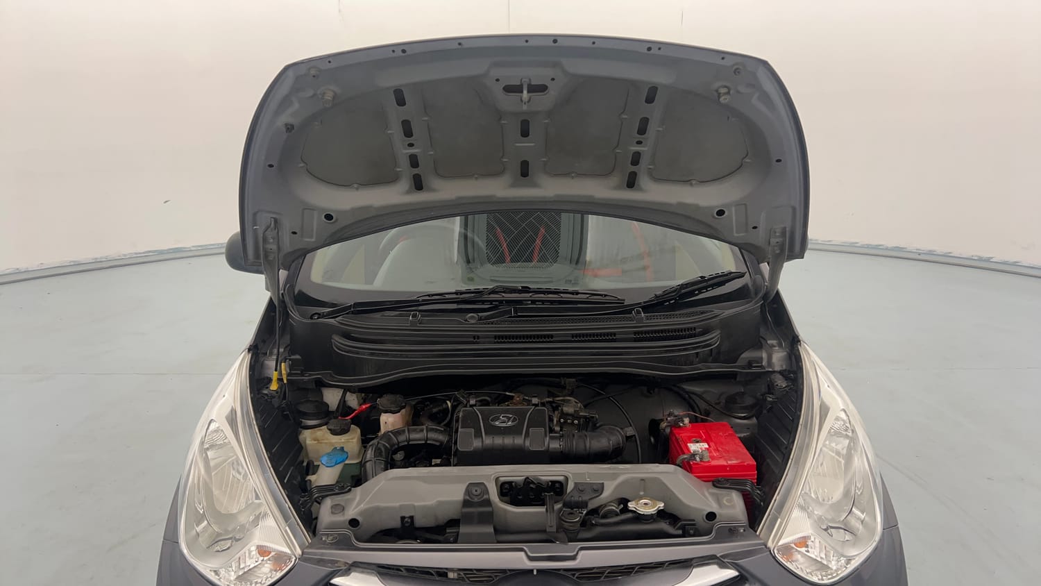 Used 2017 Hyundai Eon Era + Petrol Manual engine ENGINE & BONNET OPEN FRONT VIEW