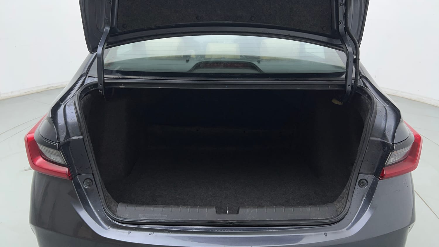 Used 2022 Honda City ZX CVT Petrol Petrol Automatic interior DICKY INSIDE VIEW