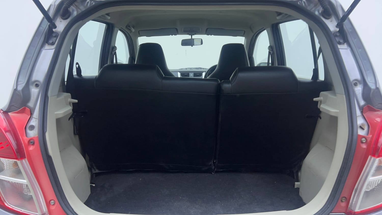Used 2020 Maruti Suzuki Celerio ZXi Petrol Manual interior DICKY INSIDE VIEW