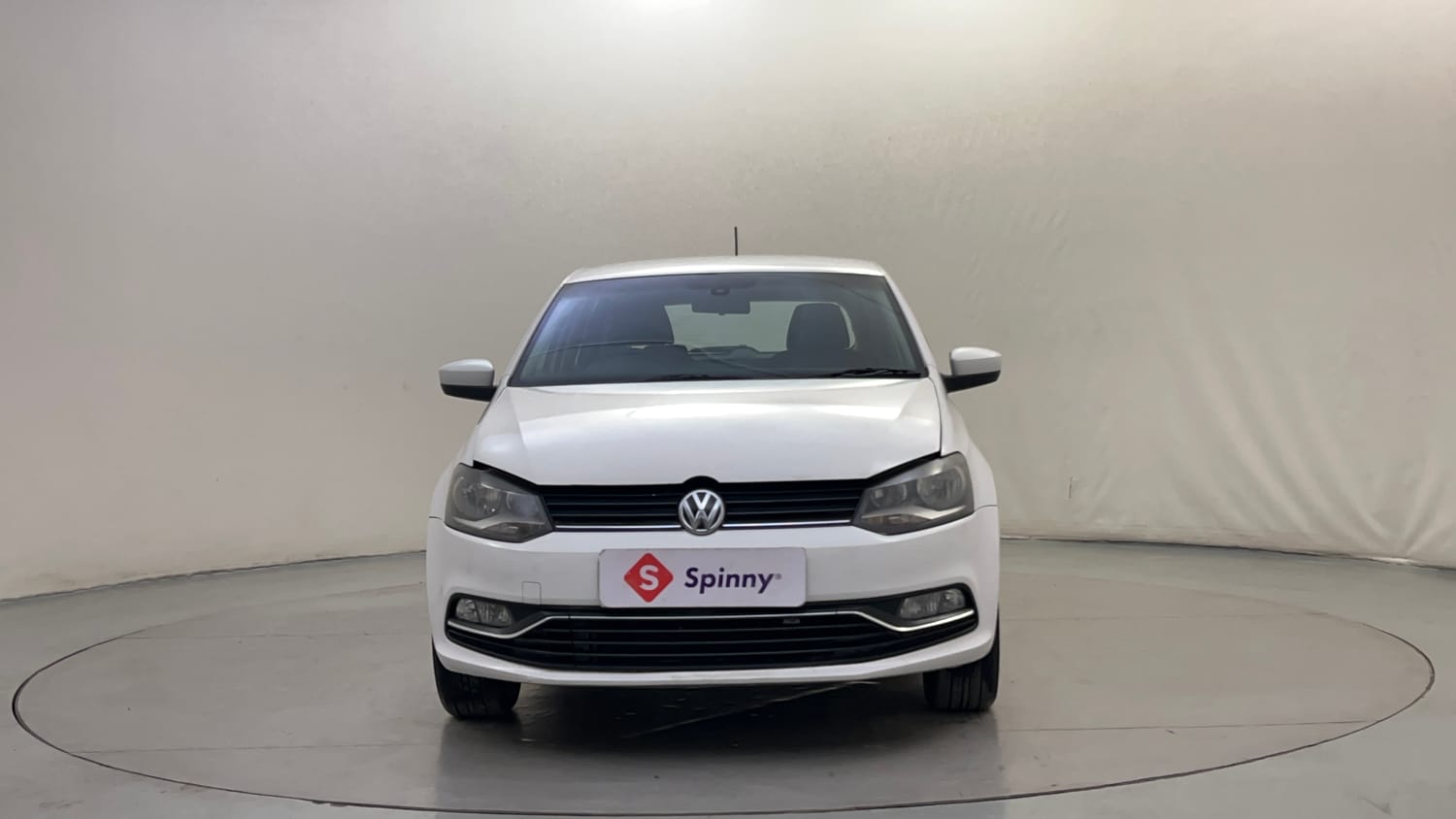 Used 2015 Volkswagen Polo Comfortline 1.2L (P) Petrol Manual exterior FRONT VIEW