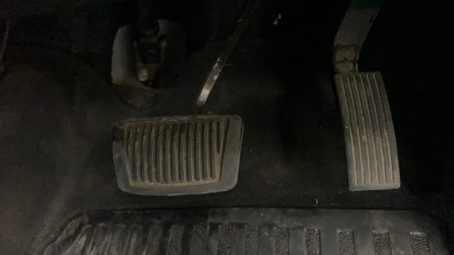Used 2017 Hyundai Grand i10 Sportz (O) AT 1.2 Kappa VTVT Petrol Automatic interior PEDALS VIEW