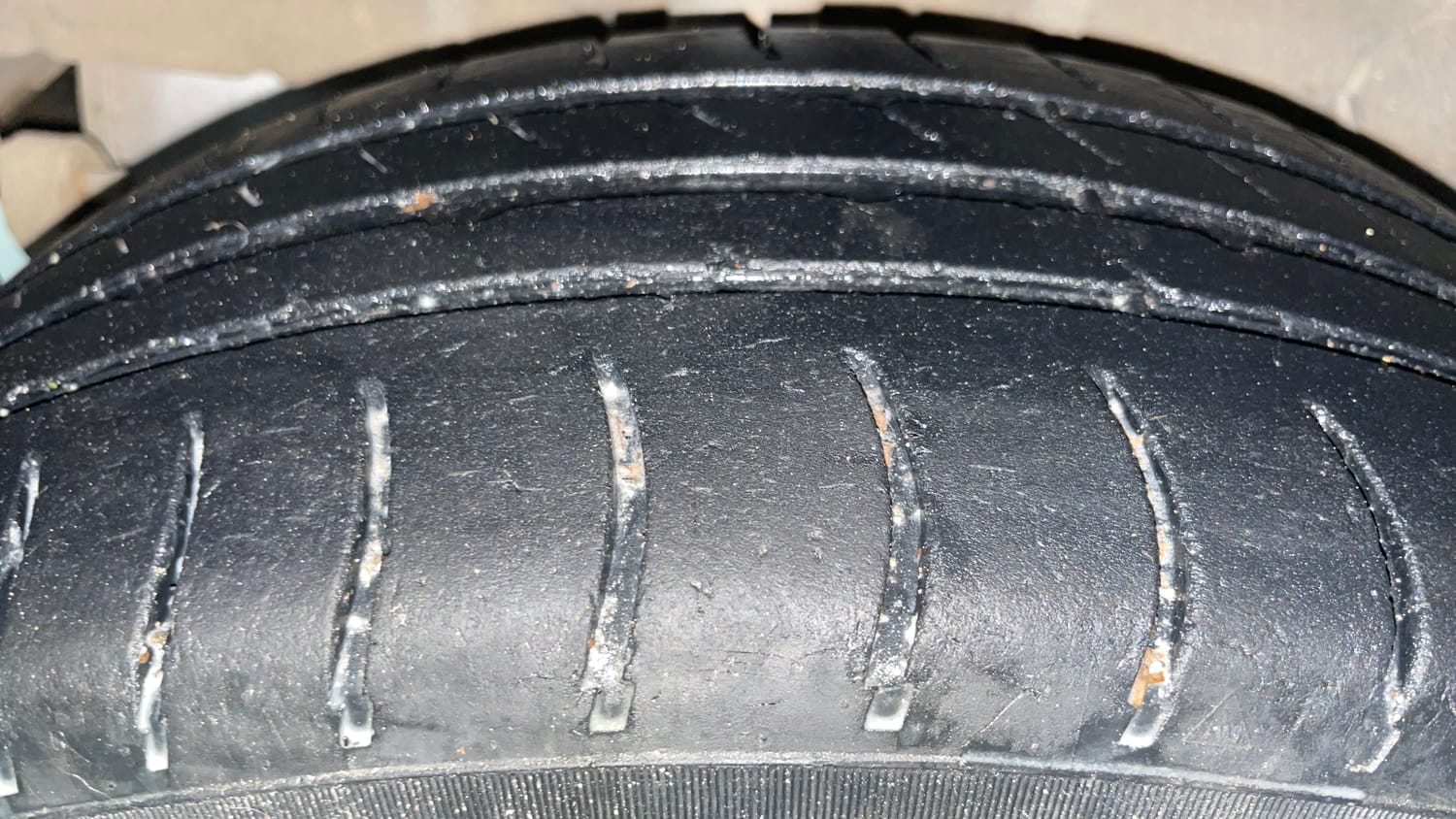 Used 2017 Tata Tiago Revotron XT Petrol Manual tyres RIGHT REAR TYRE TREAD VIEW