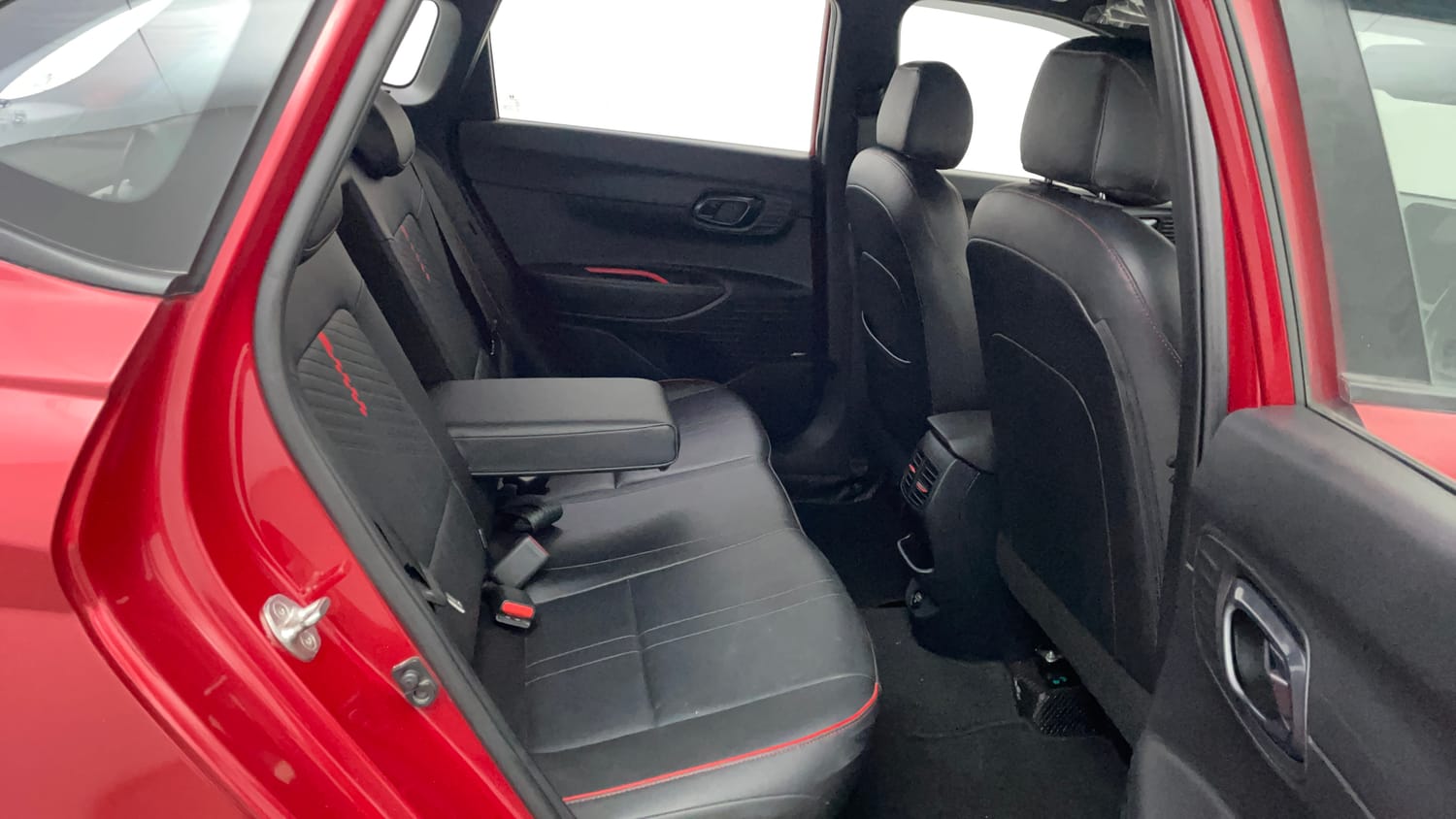 Used 2022 Hyundai i20 N Line N8 1.0 Turbo DCT Dual Tone Petrol Automatic interior RIGHT SIDE REAR DOOR CABIN VIEW