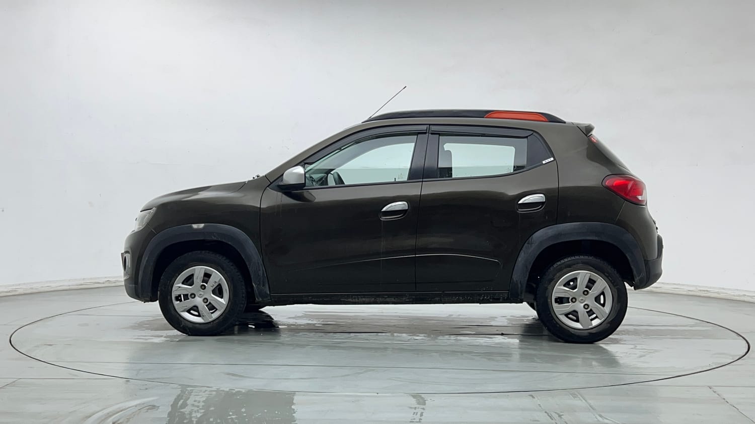 Used 2019 Renault Kwid RXT (O) 1.0 SCE Edition Petrol Manual exterior LEFT SIDE VIEW