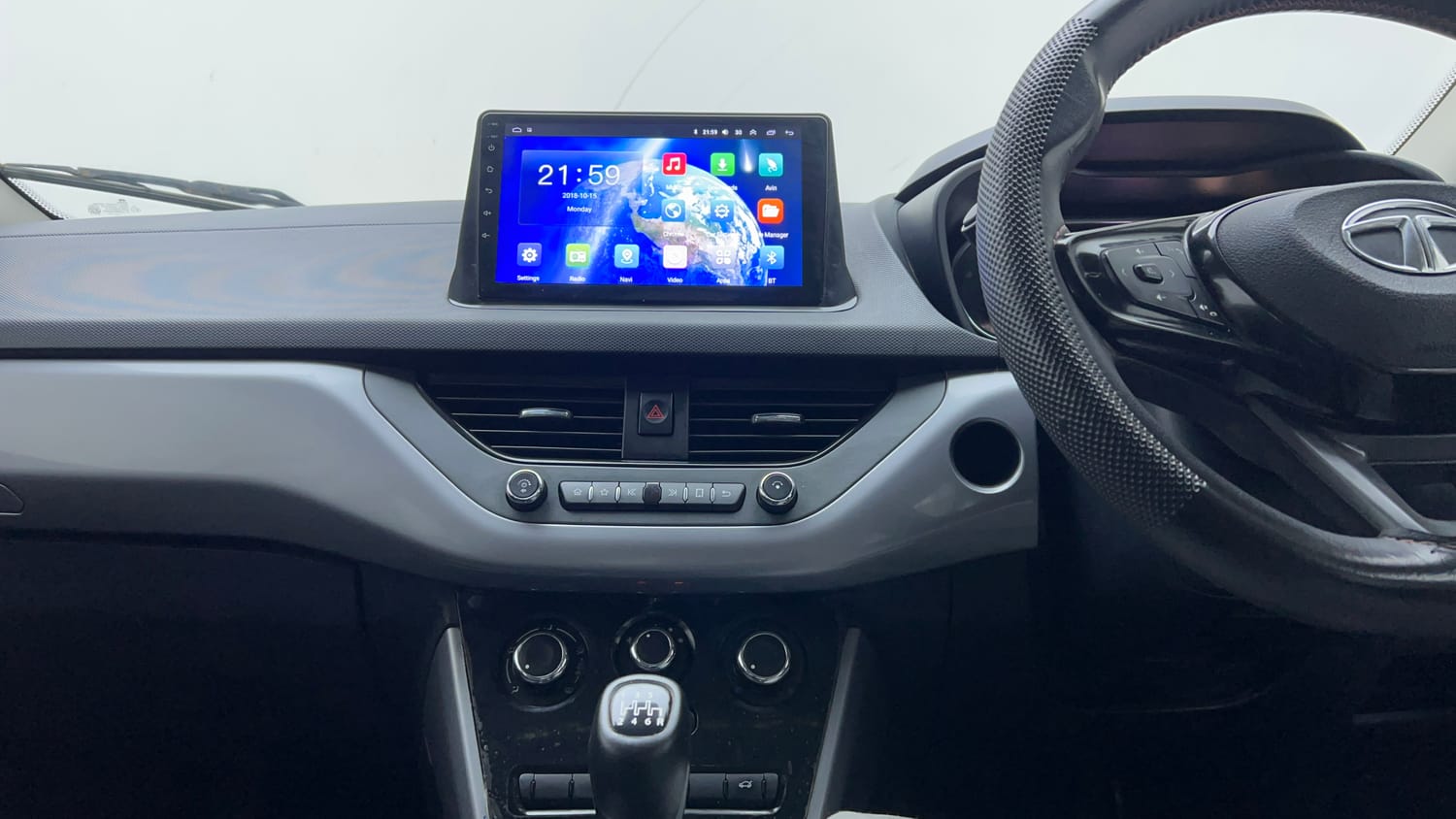 Used 2023 Tata Nexon XM S Petrol + CNG(Outside Fitted) Cng Manual interior MUSIC SYSTEM & AC CONTROL VIEW