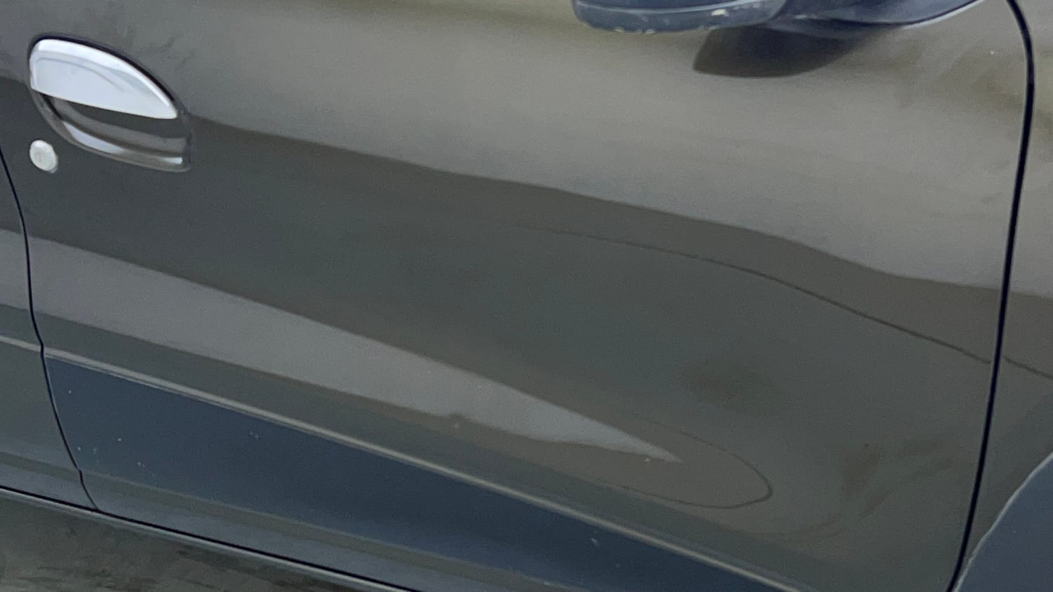 Used 2020 Renault Kwid RXT Petrol Manual dents MINOR DENT