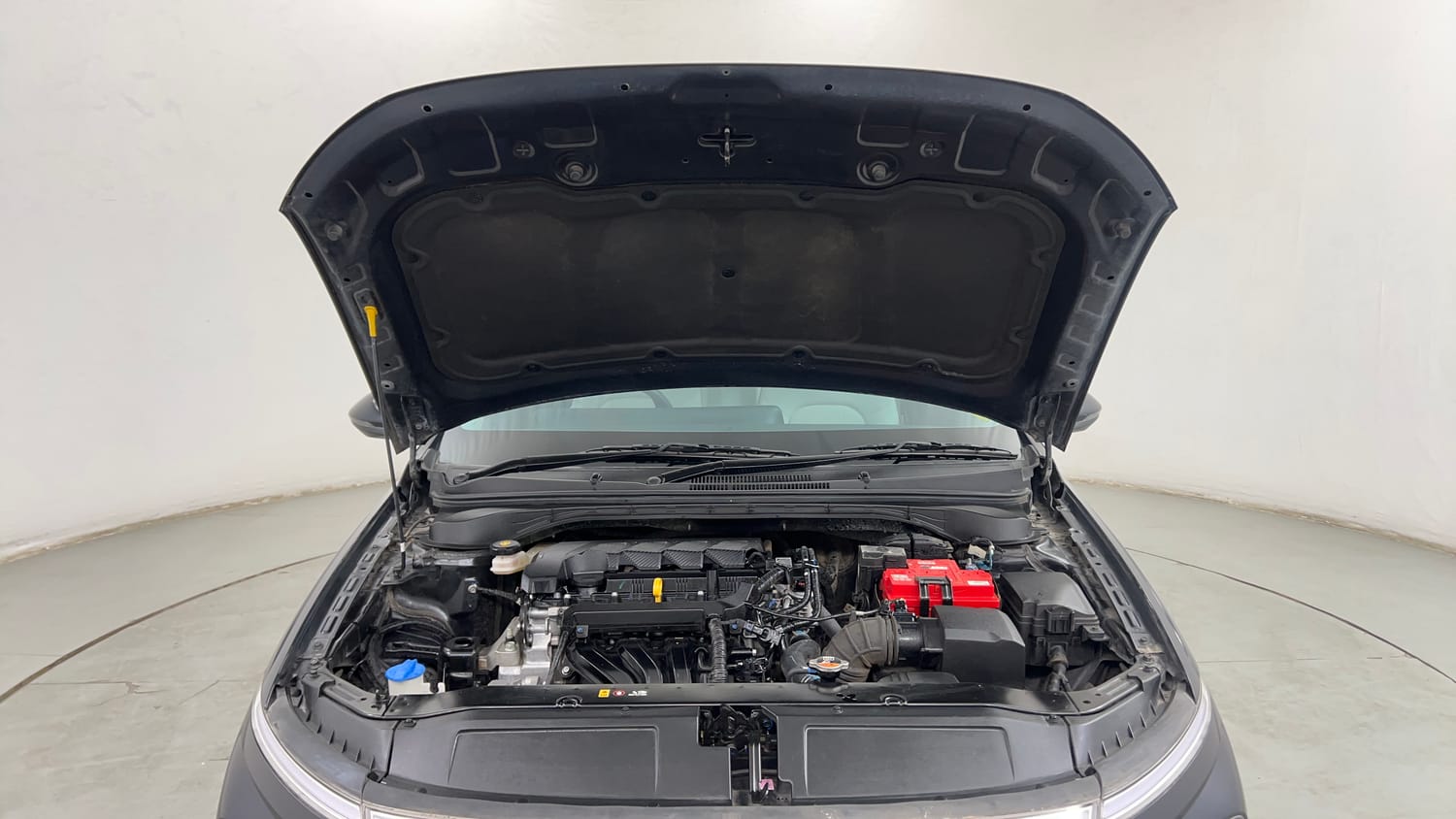 Used 2023 Hyundai Verna SX (O) 1.5 Petrol IVT Petrol Automatic engine ENGINE & BONNET OPEN FRONT VIEW