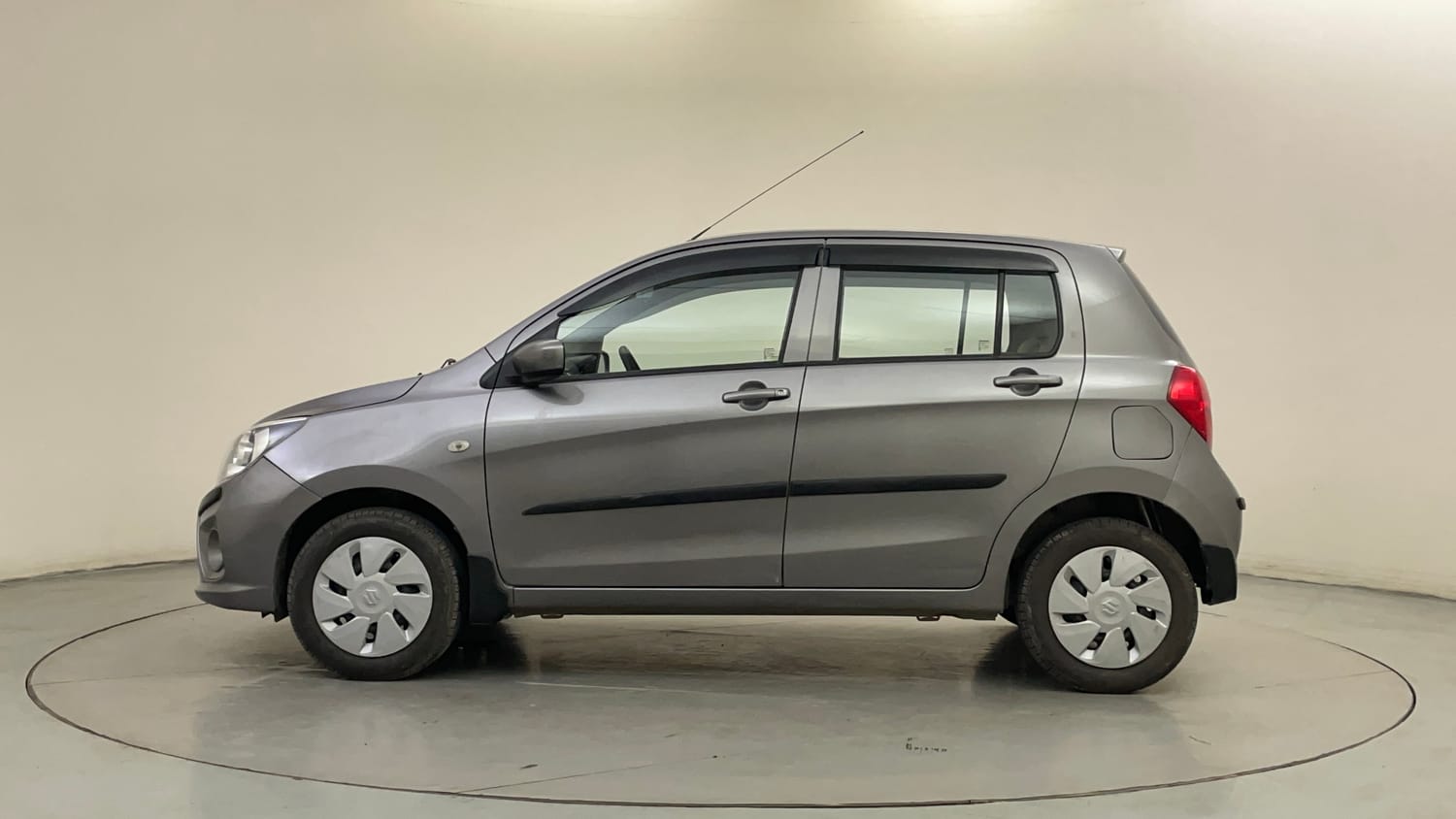 Used 2018 Maruti Suzuki Celerio VXi AMT Petrol Automatic exterior LEFT SIDE VIEW