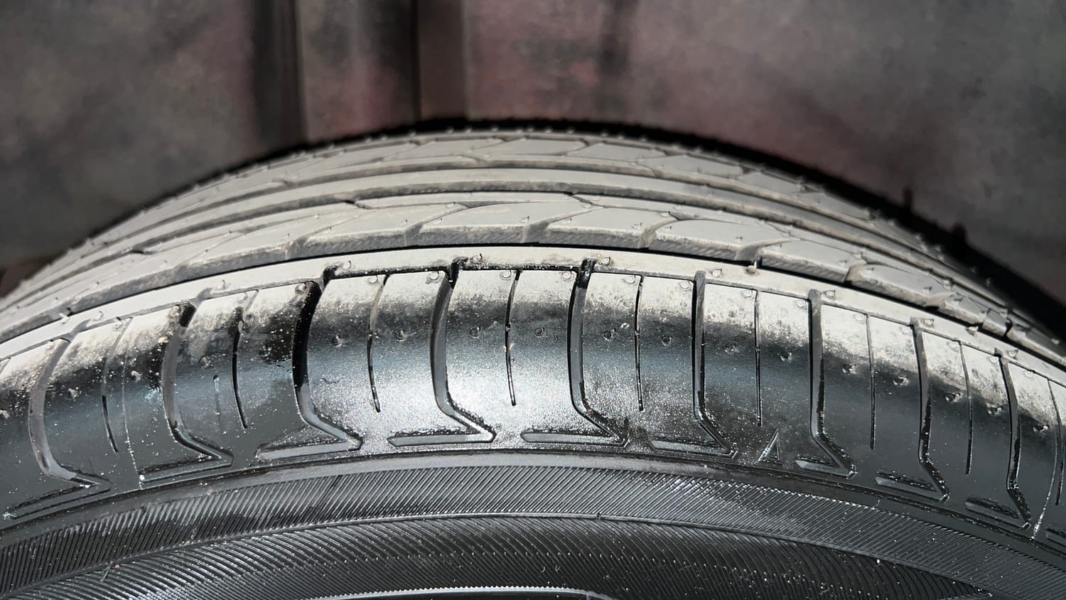 Used 2023 Maruti Suzuki Ciaz Zeta 1.5 Petrol Manual tyres RIGHT REAR TYRE TREAD VIEW