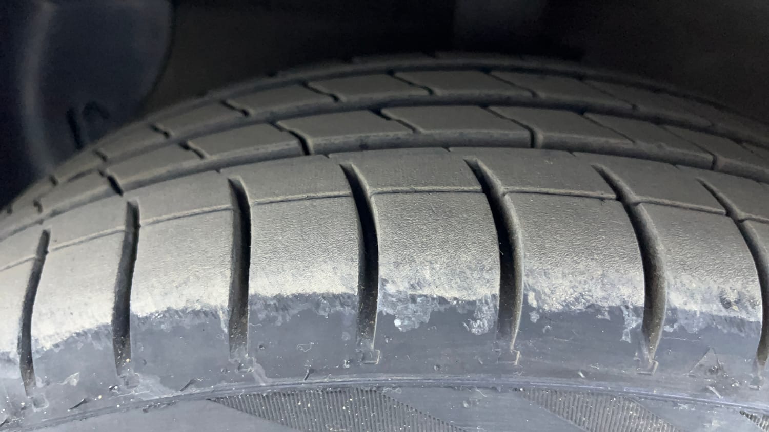 Used 2016 Hyundai Grand i10 Asta AT 1.2 Kappa VTVT Petrol Automatic tyres LEFT FRONT TYRE TREAD VIEW