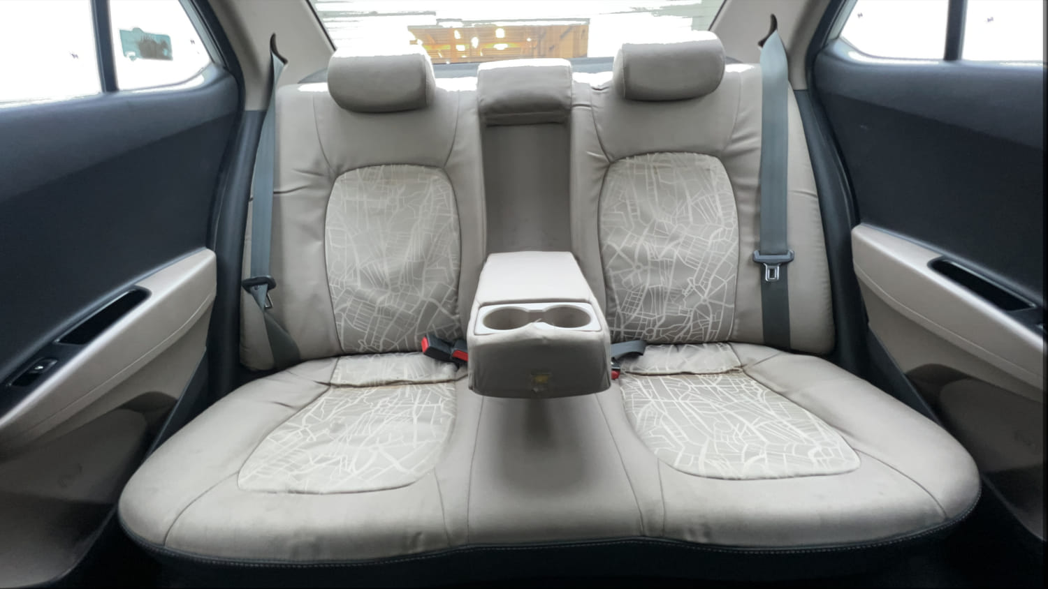 Used 2015 Hyundai Xcent S 1.2 (O) Petrol Manual interior REAR SEAT CONDITION VIEW