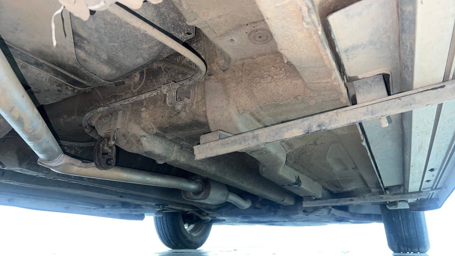 Used 2015 Hyundai Creta 1.6 SX Plus Petrol Petrol Manual extra REAR RIGHT UNDERBODY VIEW