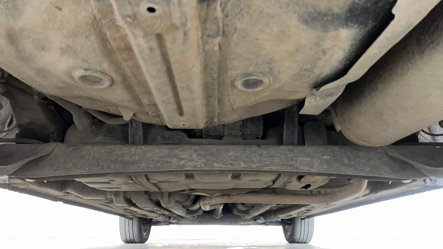 Used 2015 Hyundai Elite i20 Asta 1.2 Petrol Manual extra REAR UNDERBODY VIEW (TAKEN FROM REAR)