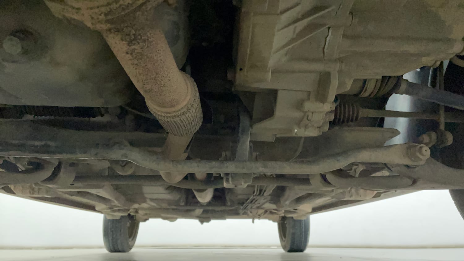 Used 2023 Tata Tigor XZ CNG Cng Manual extra FRONT LEFT UNDERBODY VIEW