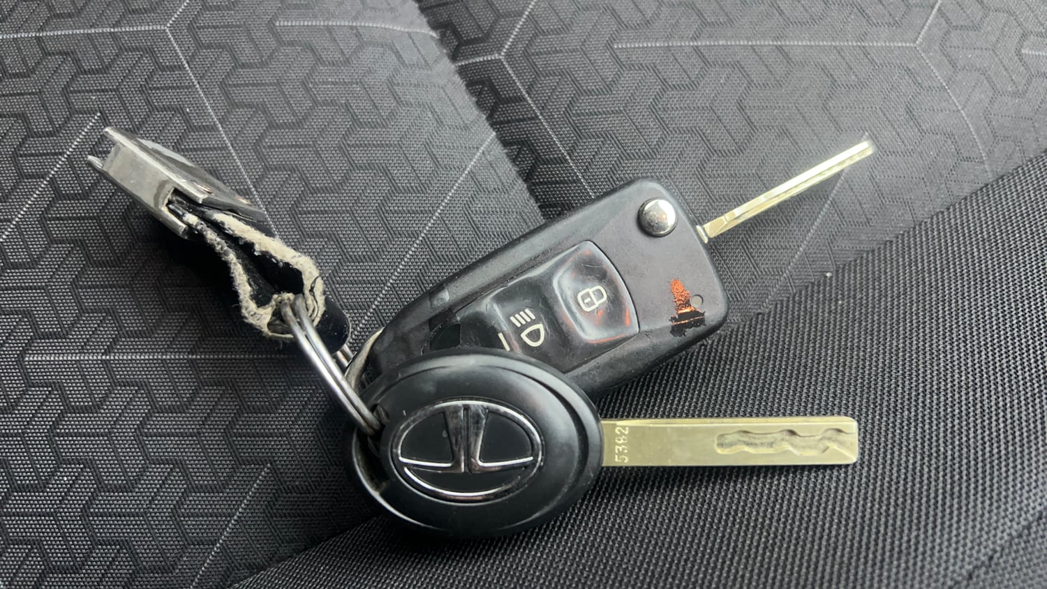 Used 2022 Tata Punch Adventure MT Petrol Manual extra CAR KEY VIEW