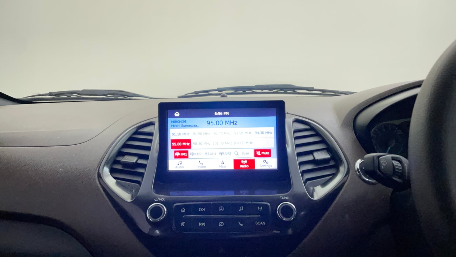Used 2019 Ford Freestyle Titanium 1.2 Ti-VCT Petrol Manual top_features Integrated (in-dash) music system