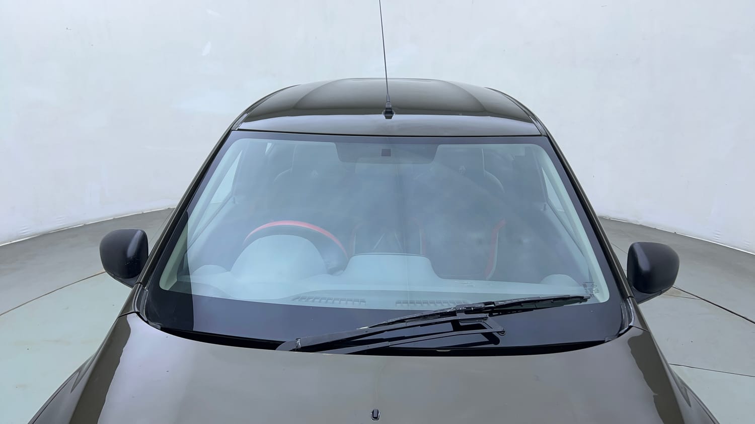 Used 2020 Renault Kwid RXT Petrol Manual exterior FRONT WINDSHIELD VIEW