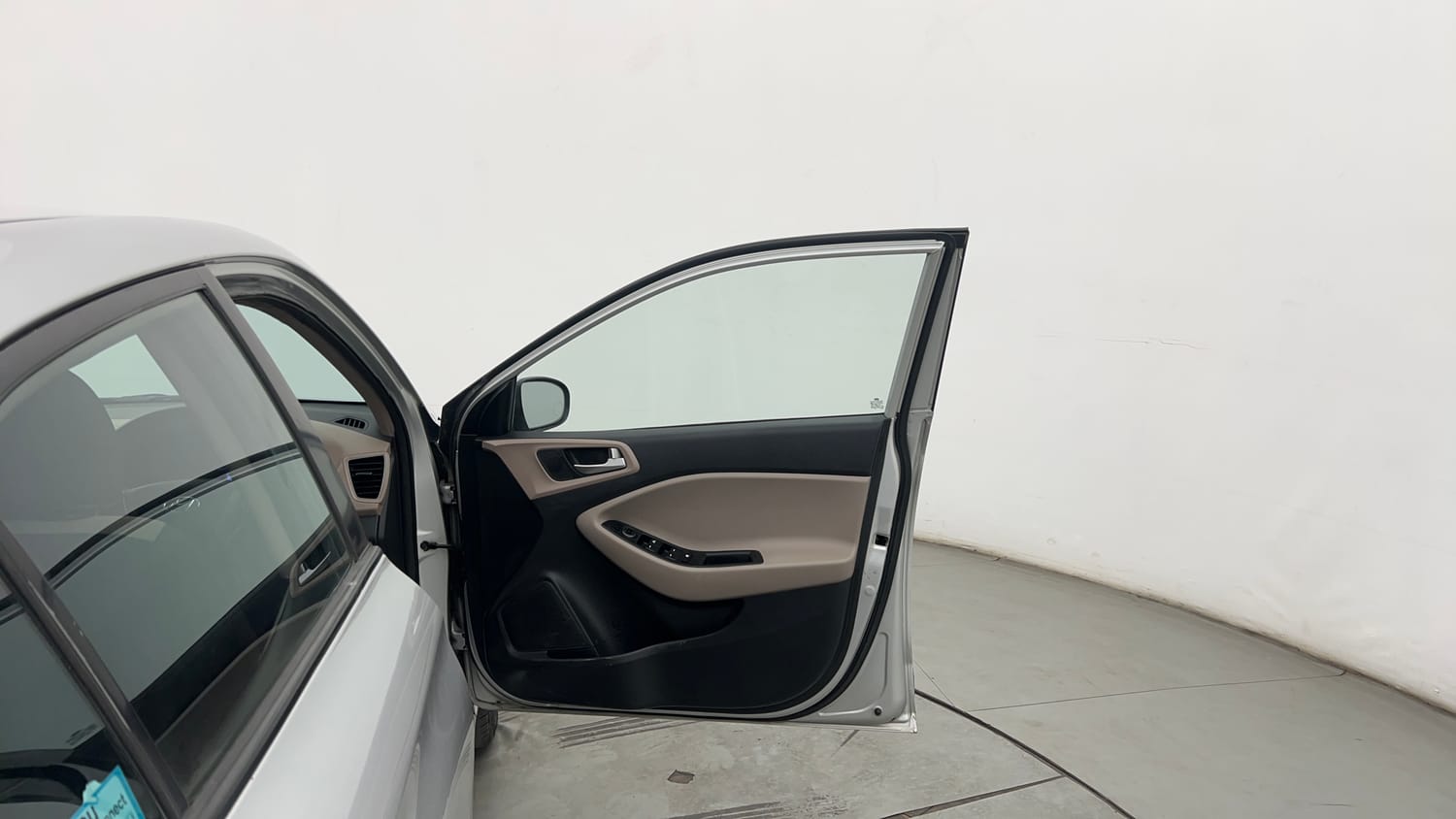 Used 2018 Hyundai Elite i20 Asta 1.2 (O) Petrol Manual interior RIGHT FRONT DOOR OPEN VIEW
