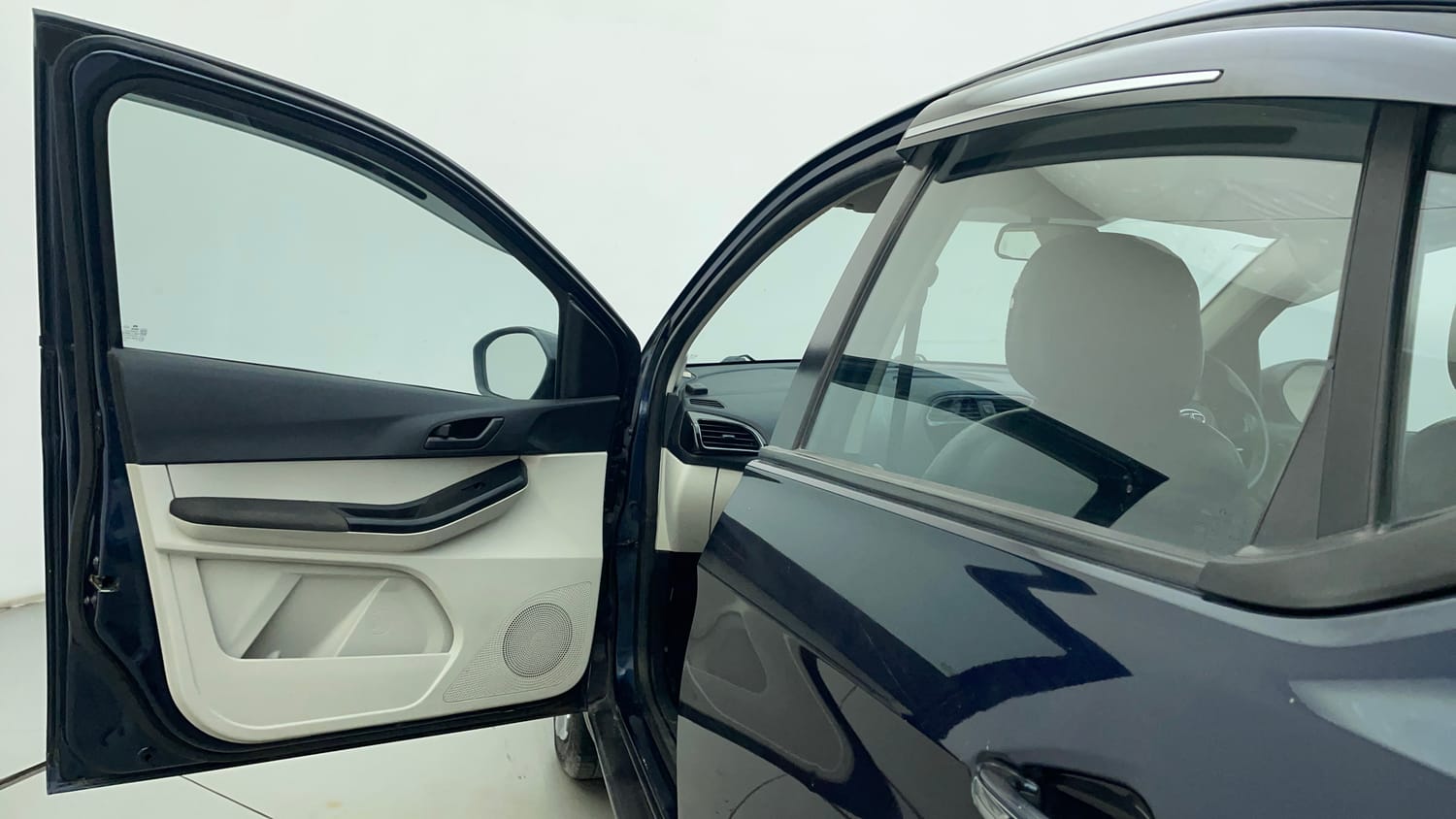 Used 2023 Tata Tigor XZ CNG Cng Manual interior LEFT FRONT DOOR OPEN VIEW
