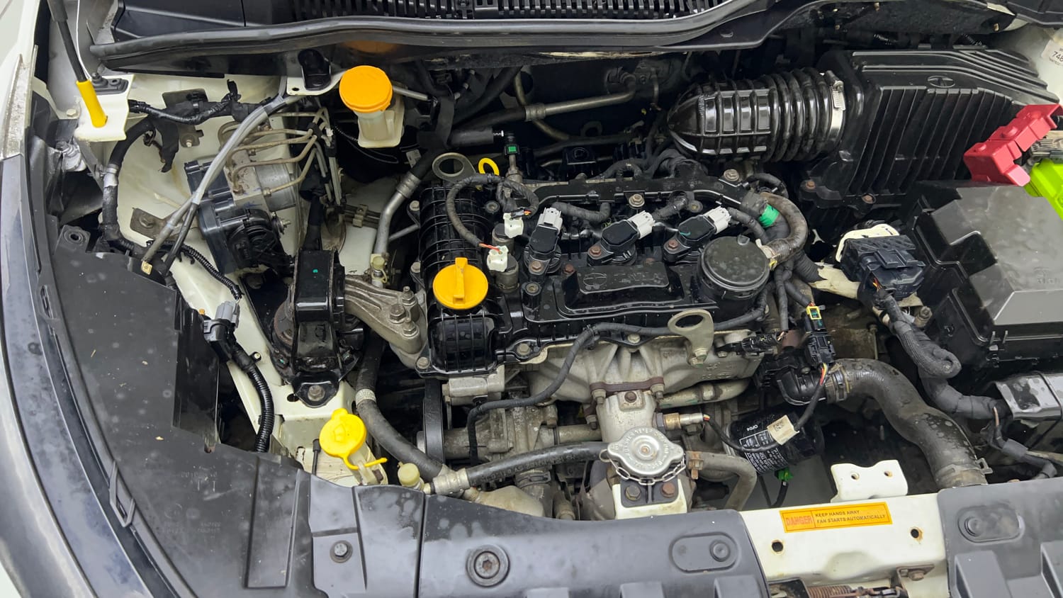 Used 2020 Tata Altroz XZ Petrol Petrol Manual engine ENGINE RIGHT SIDE VIEW