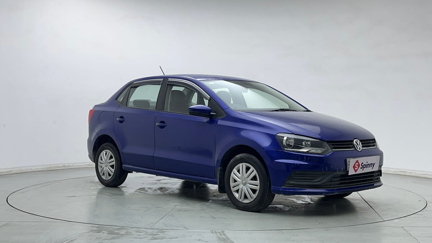 Used 2019 Volkswagen Ameo Trendline 1.0L (P) Petrol Manual exterior RIGHT FRONT CORNER VIEW