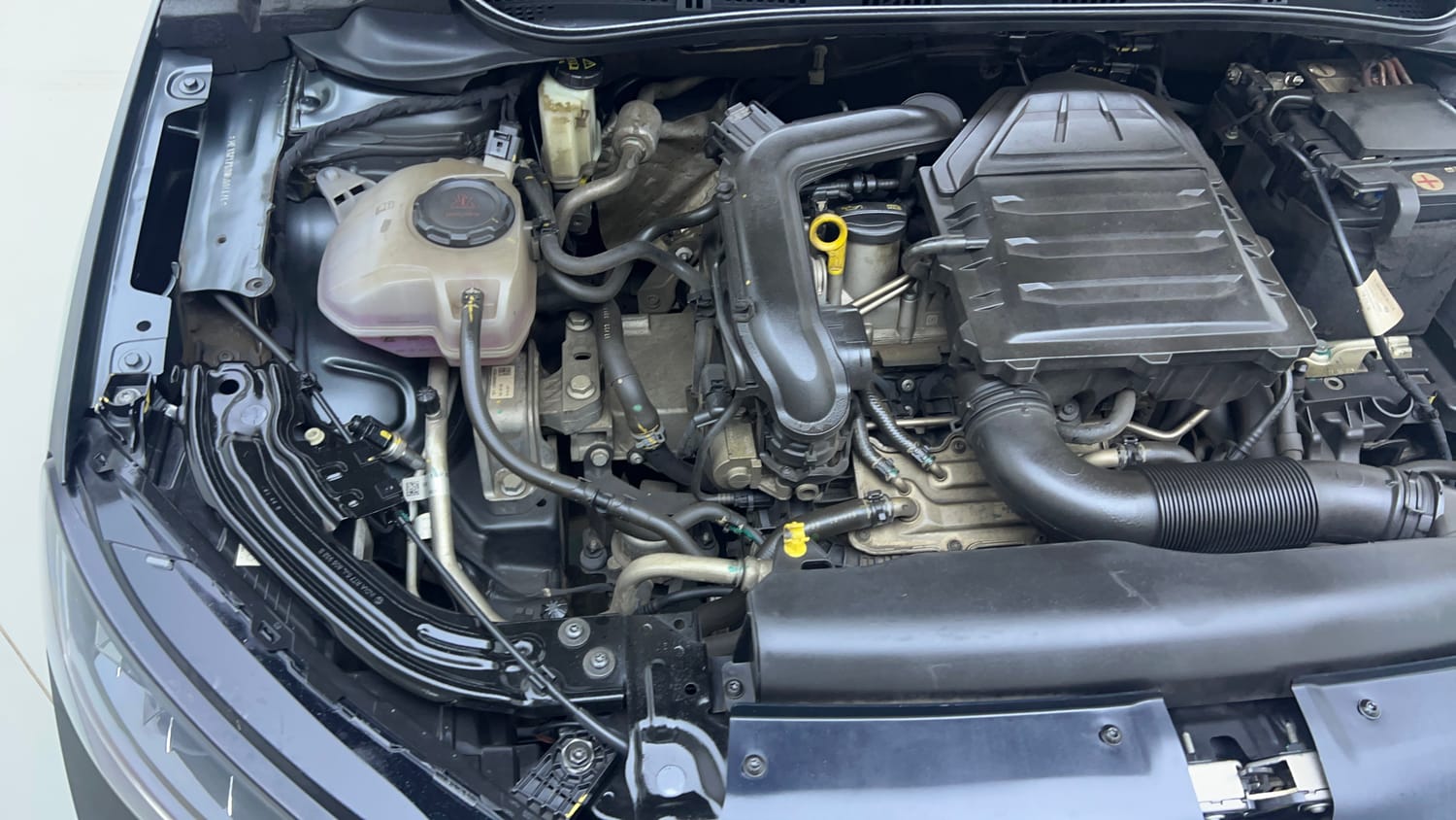 Used 2022 Skoda Slavia Style 1.0L TSI MT Petrol Manual engine ENGINE RIGHT SIDE VIEW