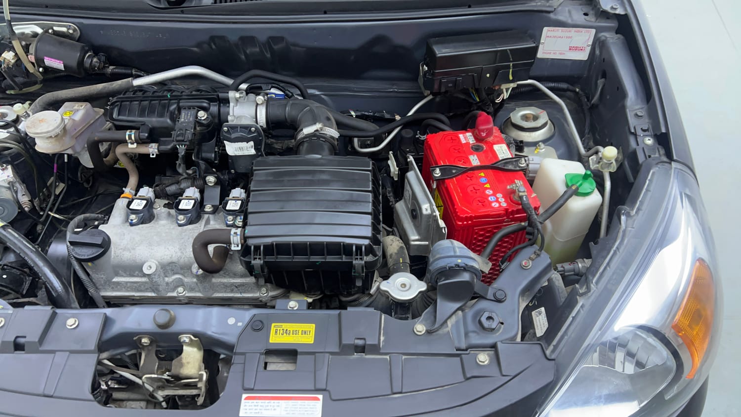 Used 2022 Maruti Suzuki Alto 800 LXi Petrol Manual engine ENGINE LEFT SIDE VIEW