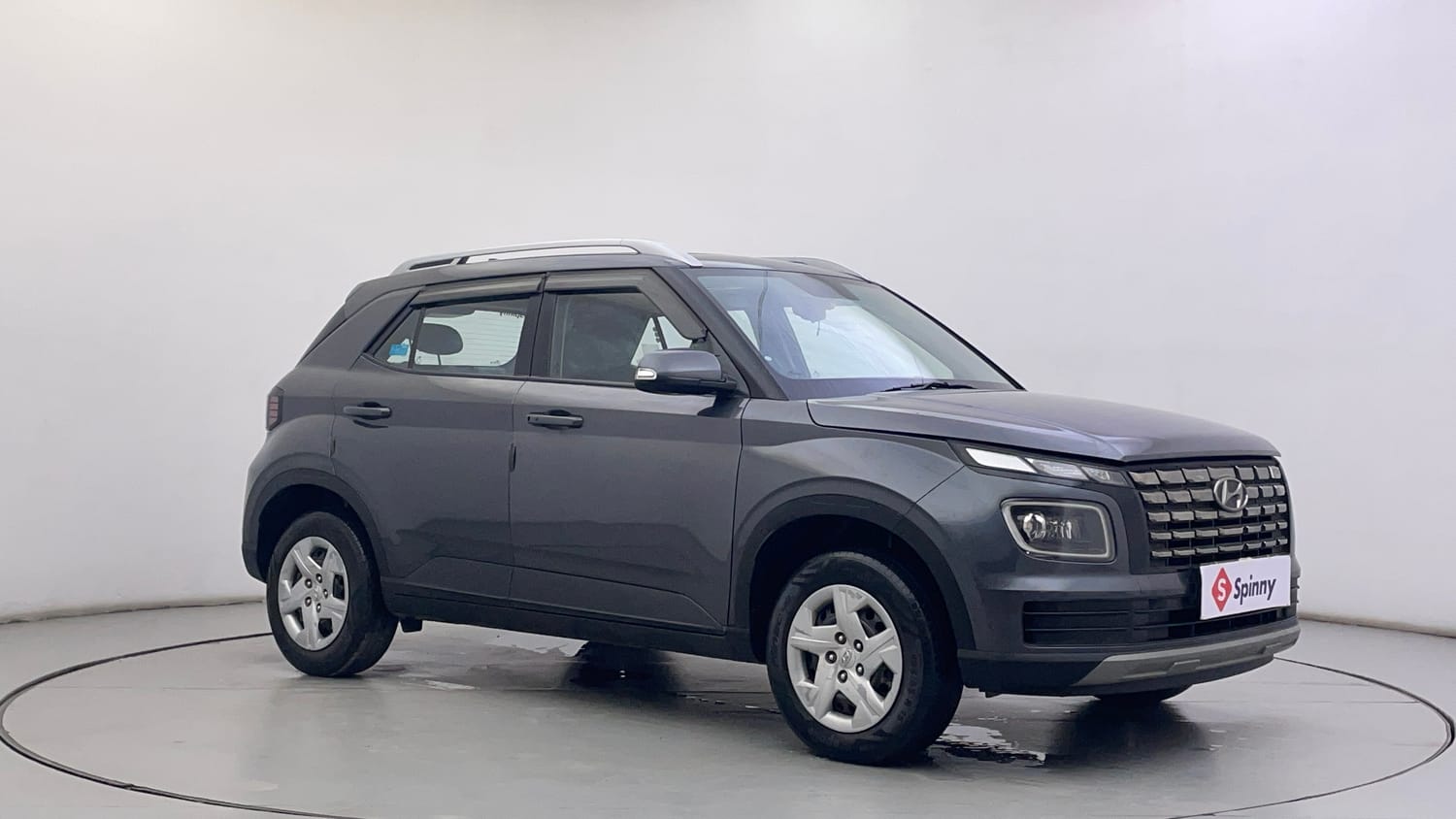 Used 2022 Hyundai Venue SX 1.2 Petrol Petrol Manual exterior RIGHT FRONT CORNER VIEW