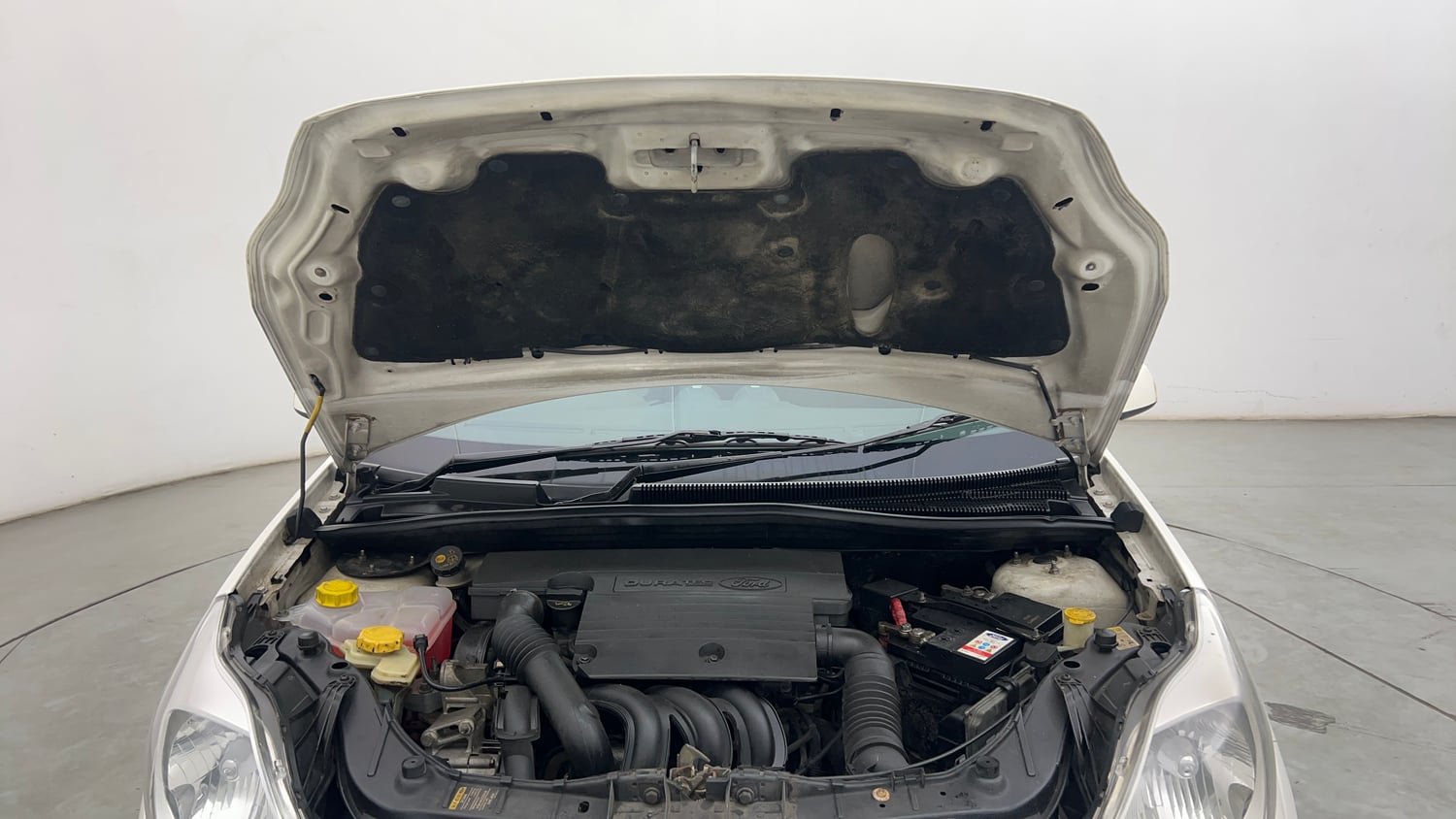 Used 2015 Ford Figo Duratec Petrol ZXI 1.2 Petrol Manual engine ENGINE & BONNET OPEN FRONT VIEW