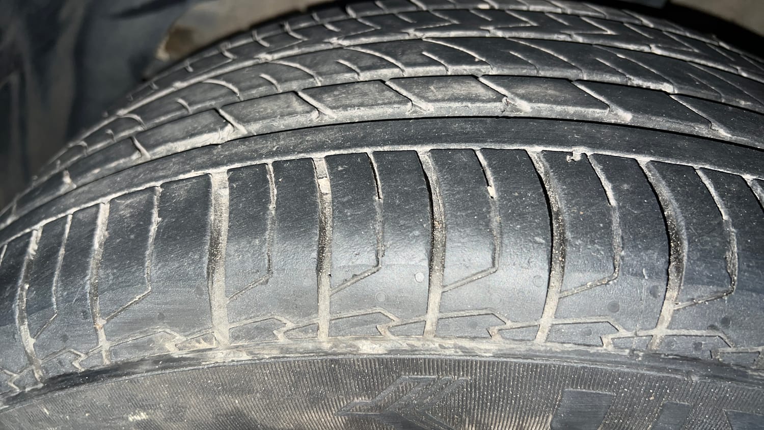 Used 2020 MG Motors Hector Sharp 1.5 DCT Petrol Petrol Automatic tyres LEFT FRONT TYRE TREAD VIEW