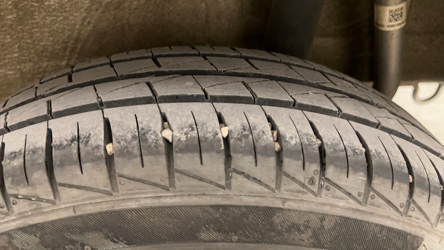 Used 2024 Maruti Suzuki S-Presso VXi (O) AMT Petrol Automatic tyres LEFT REAR TYRE TREAD VIEW