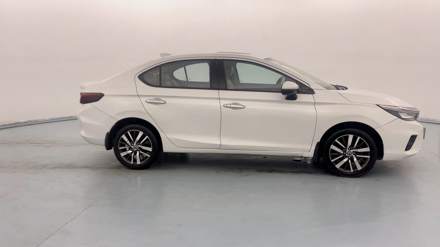 Used 2022 Honda City ZX Petrol Petrol Manual exterior RIGHT SIDE VIEW