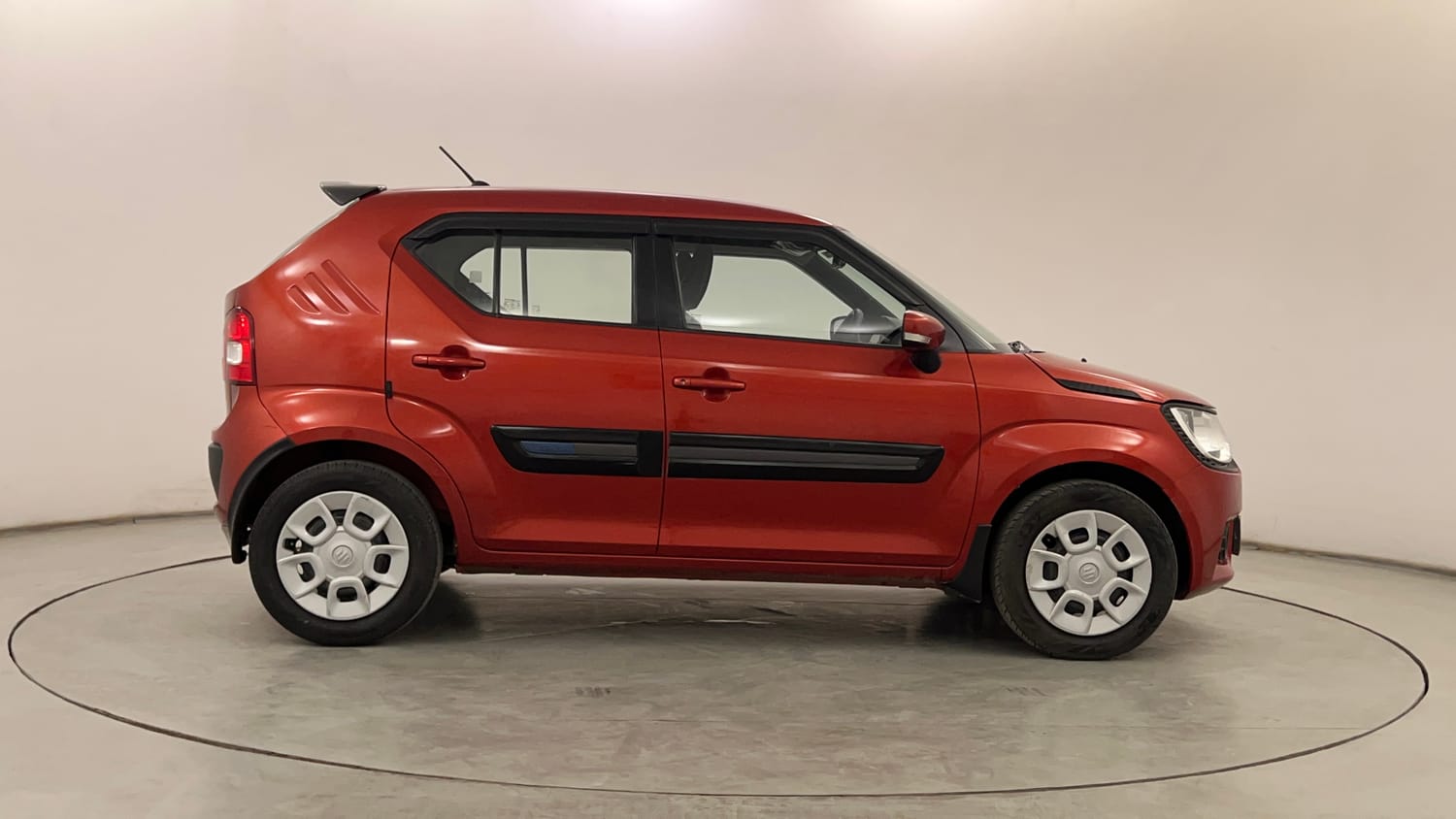 Used 2017 Maruti Suzuki Ignis Delta 1.2 AMT Petrol Automatic exterior RIGHT SIDE VIEW