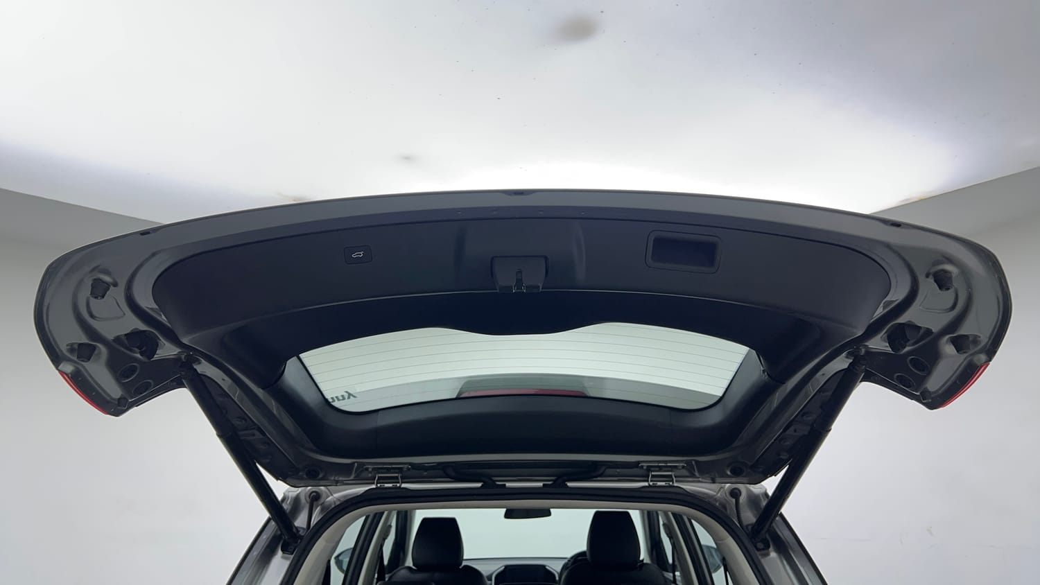 Used 2020 MG Motors Hector Sharp 1.5 DCT Petrol Petrol Automatic interior DICKY DOOR OPEN VIEW