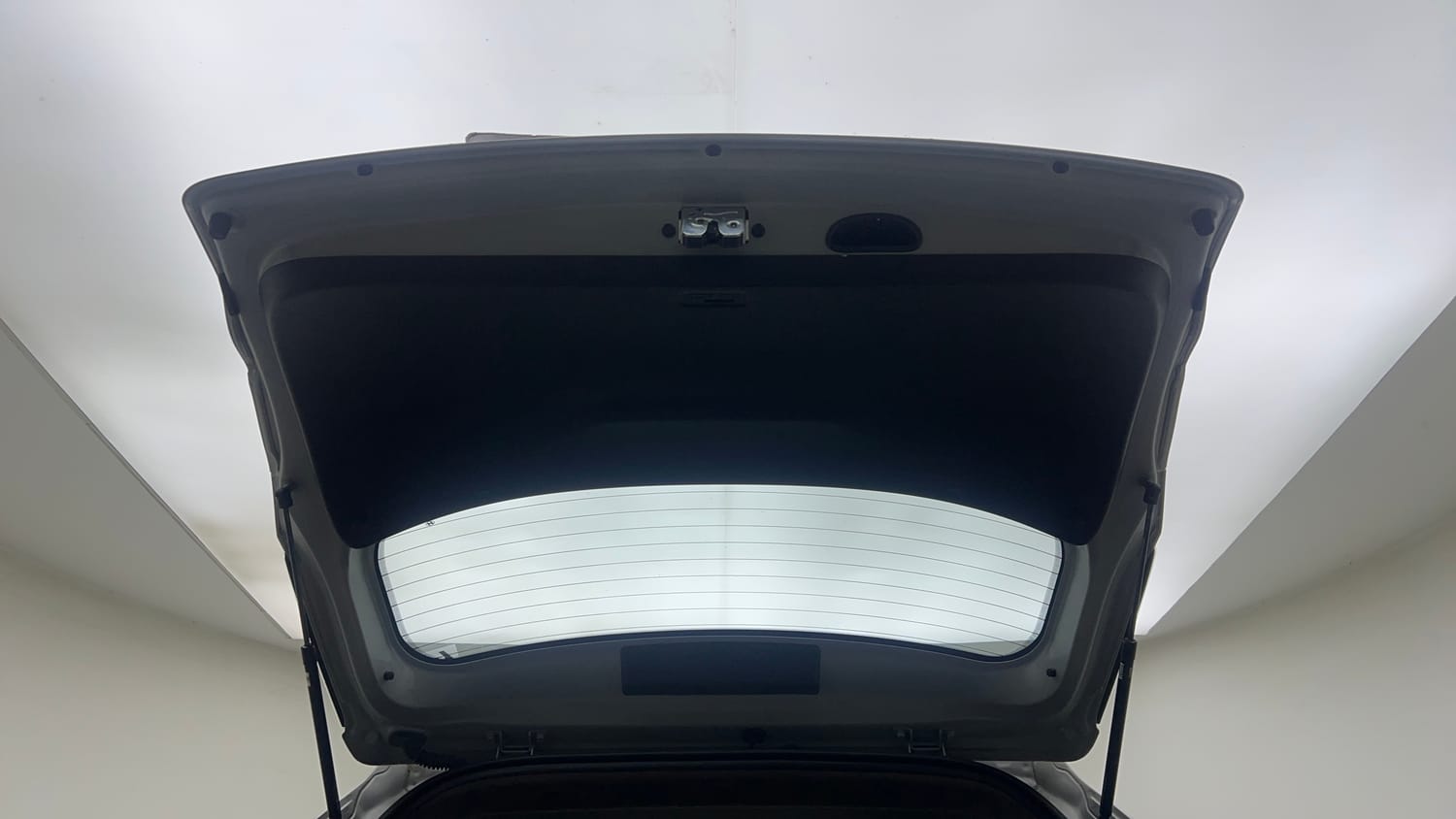 Used 2015 Hyundai Creta 1.6 SX Plus Petrol Petrol Manual interior DICKY DOOR OPEN VIEW