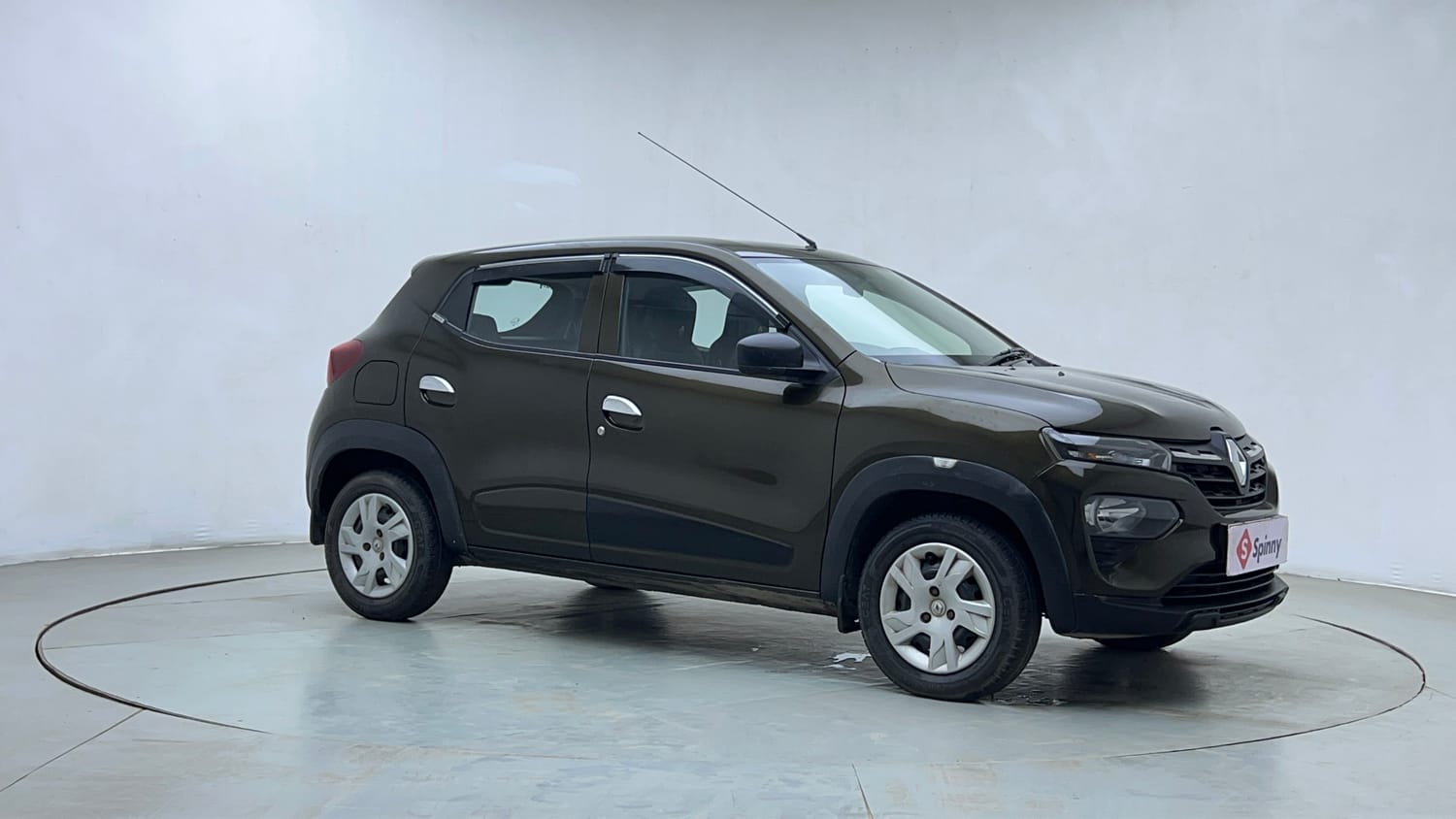Used 2020 Renault Kwid RXT Petrol Manual exterior RIGHT FRONT CORNER VIEW