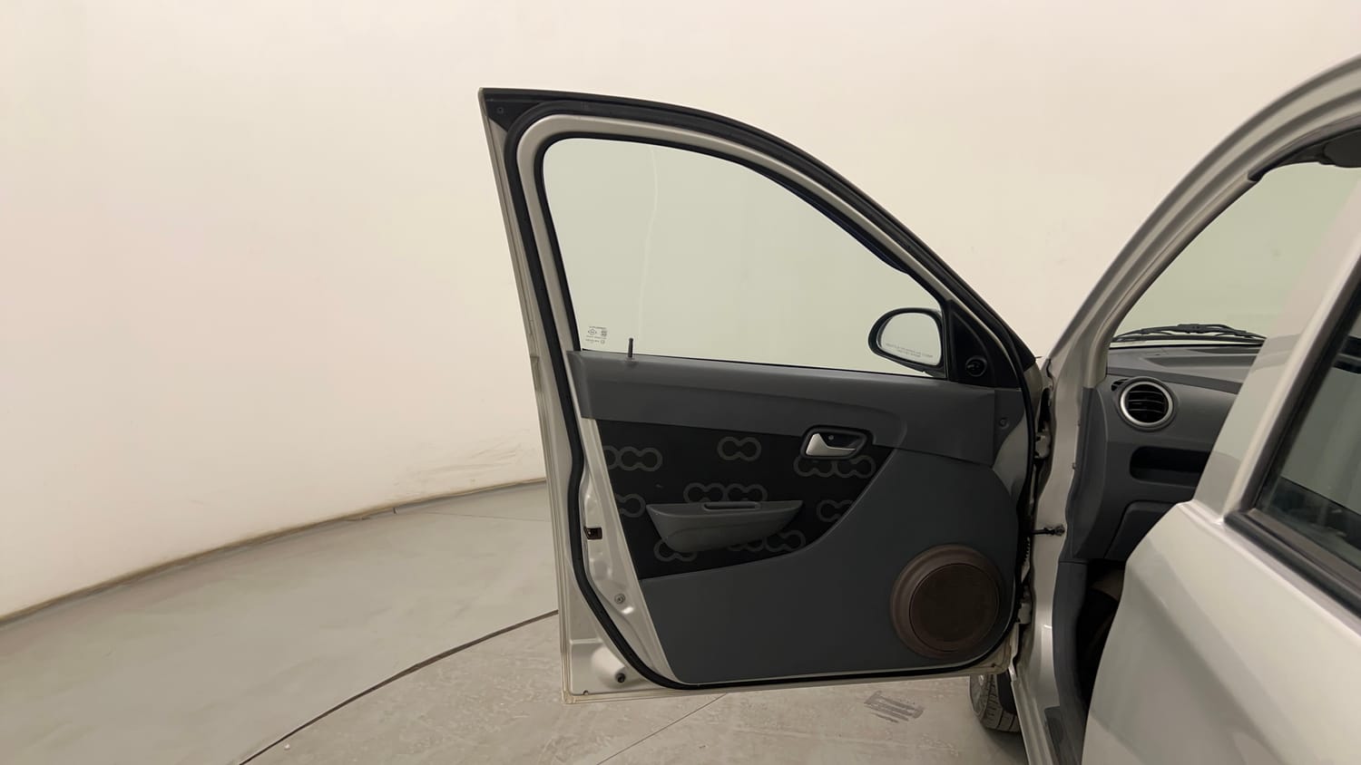 Used 2014 Maruti Suzuki Alto 800 LXI CNG (outside fitted) Cng Manual interior LEFT FRONT DOOR OPEN VIEW