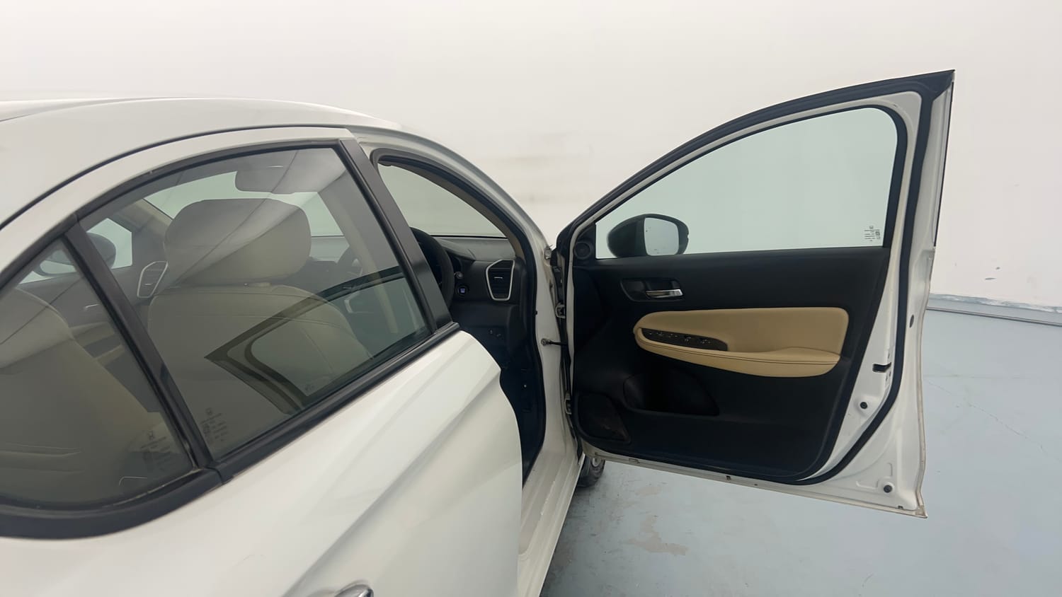 Used 2022 Honda City ZX Petrol Petrol Manual interior RIGHT FRONT DOOR OPEN VIEW