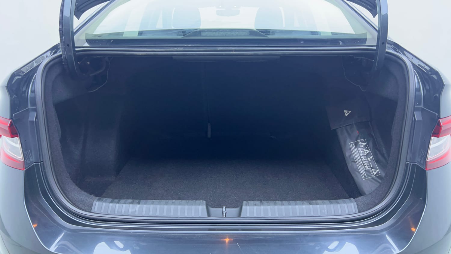 Used 2022 Skoda Slavia Style 1.0L TSI MT Petrol Manual interior DICKY INSIDE VIEW