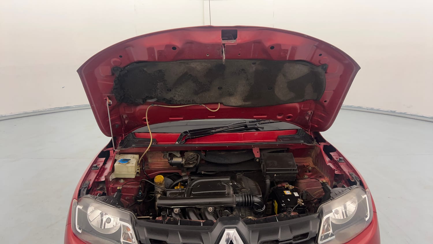 Used 2018 Renault Kwid 1.0 RXL Petrol Manual engine ENGINE & BONNET OPEN FRONT VIEW